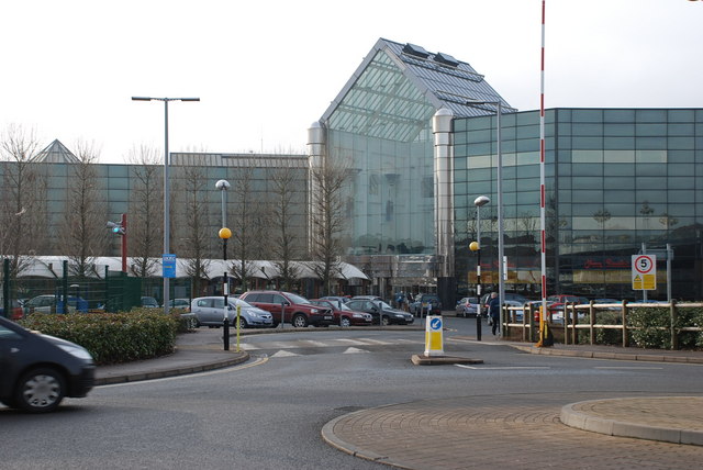 Merry Hill Shopping Centre Leads UK Retail Bounce Back